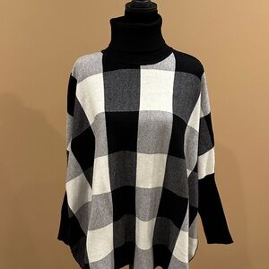 Black and White Checkered Turtleneck Sweater/ponch